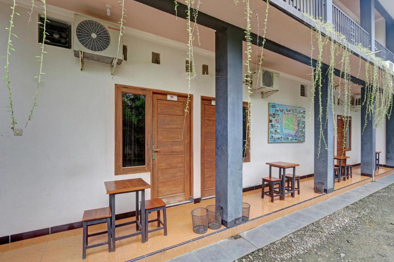 Hotel Wisma Ck Kebumen Eksteriør billede